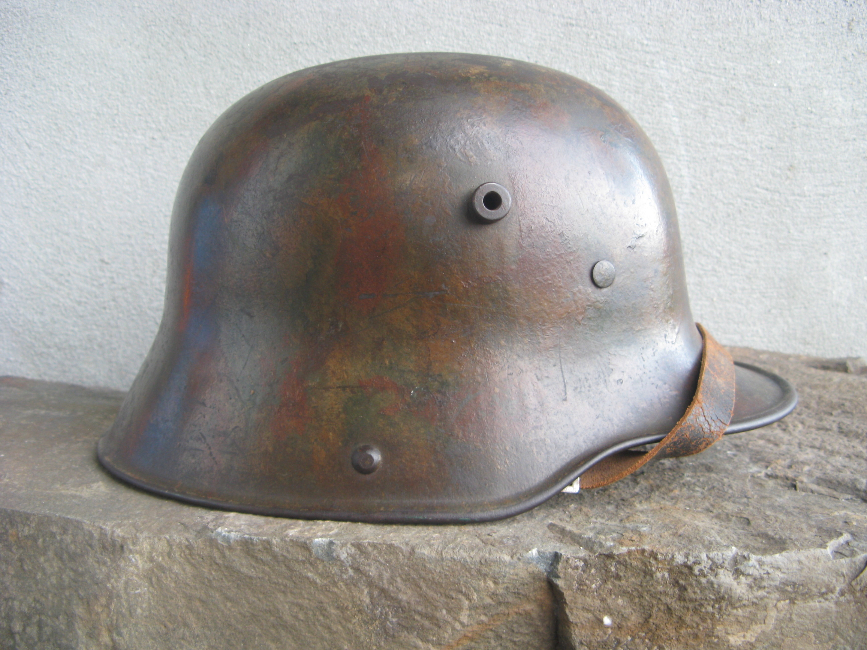WW1 German M16 Camouflage Helmet – Rare Splotchy Pattern with Provenance
