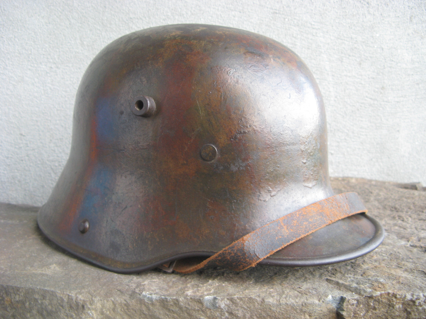 WW1 German M16 Camouflage Helmet – Rare Splotchy Pattern with Provenance