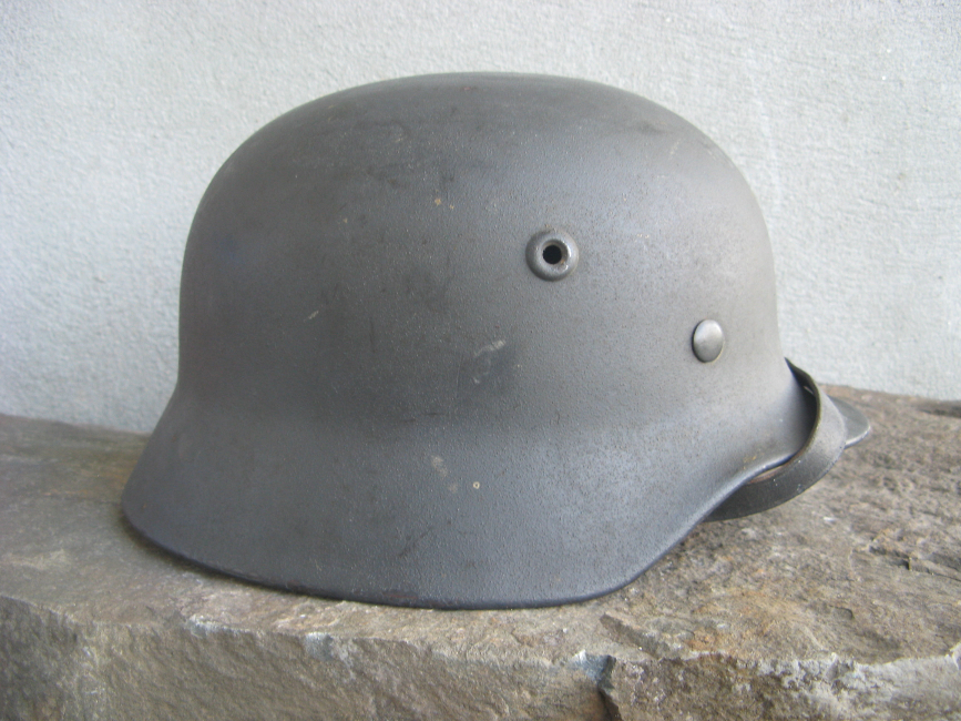 Luftwaffe M40 Quist Helmet – Nearly Mint Example with Provenance