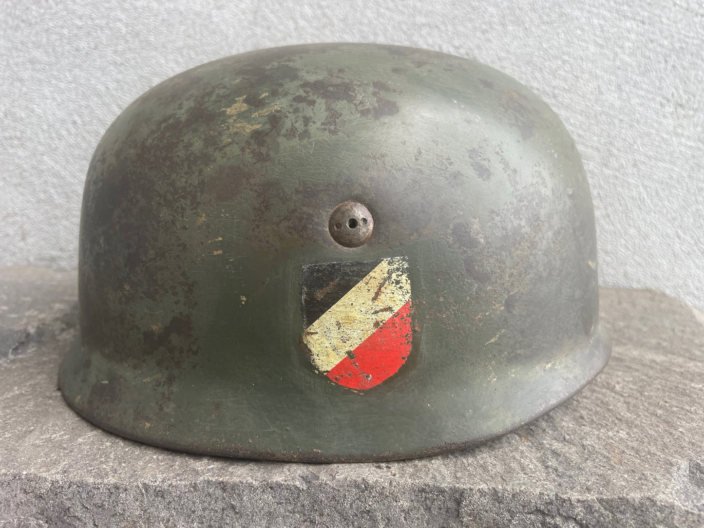 WW2 German Fallschirmjäger Helmet – ET66, Lot 5069