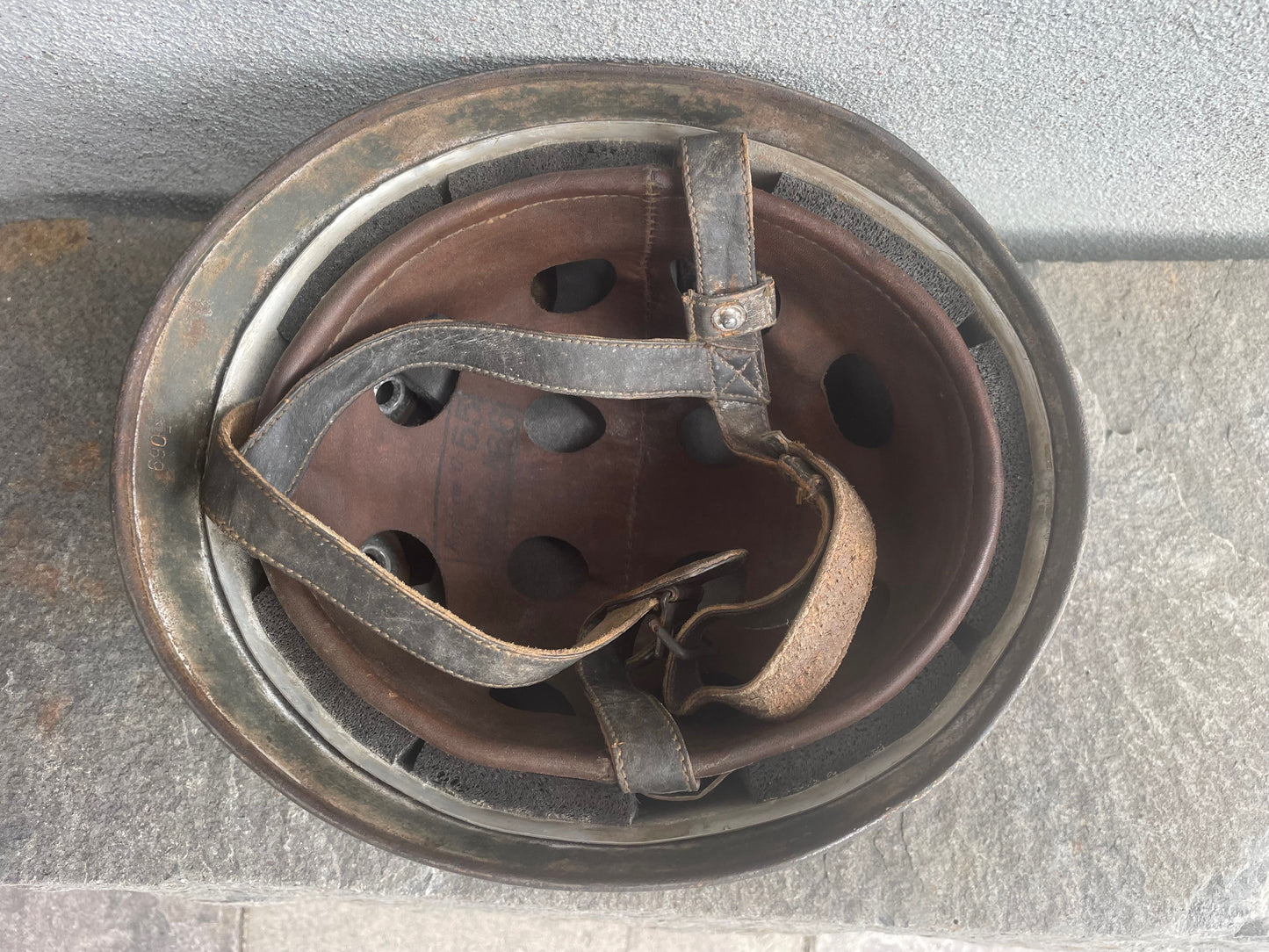 WW2 German Fallschirmjäger Helmet – ET66, Lot 5069