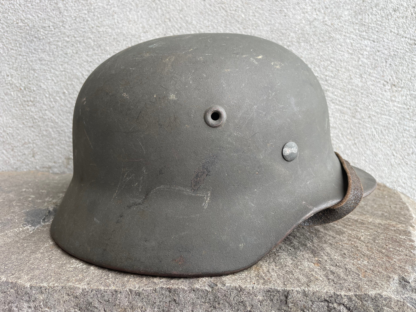 Rare Kriegsmarine M40 Helmet – Quist Q64, Lot DN142