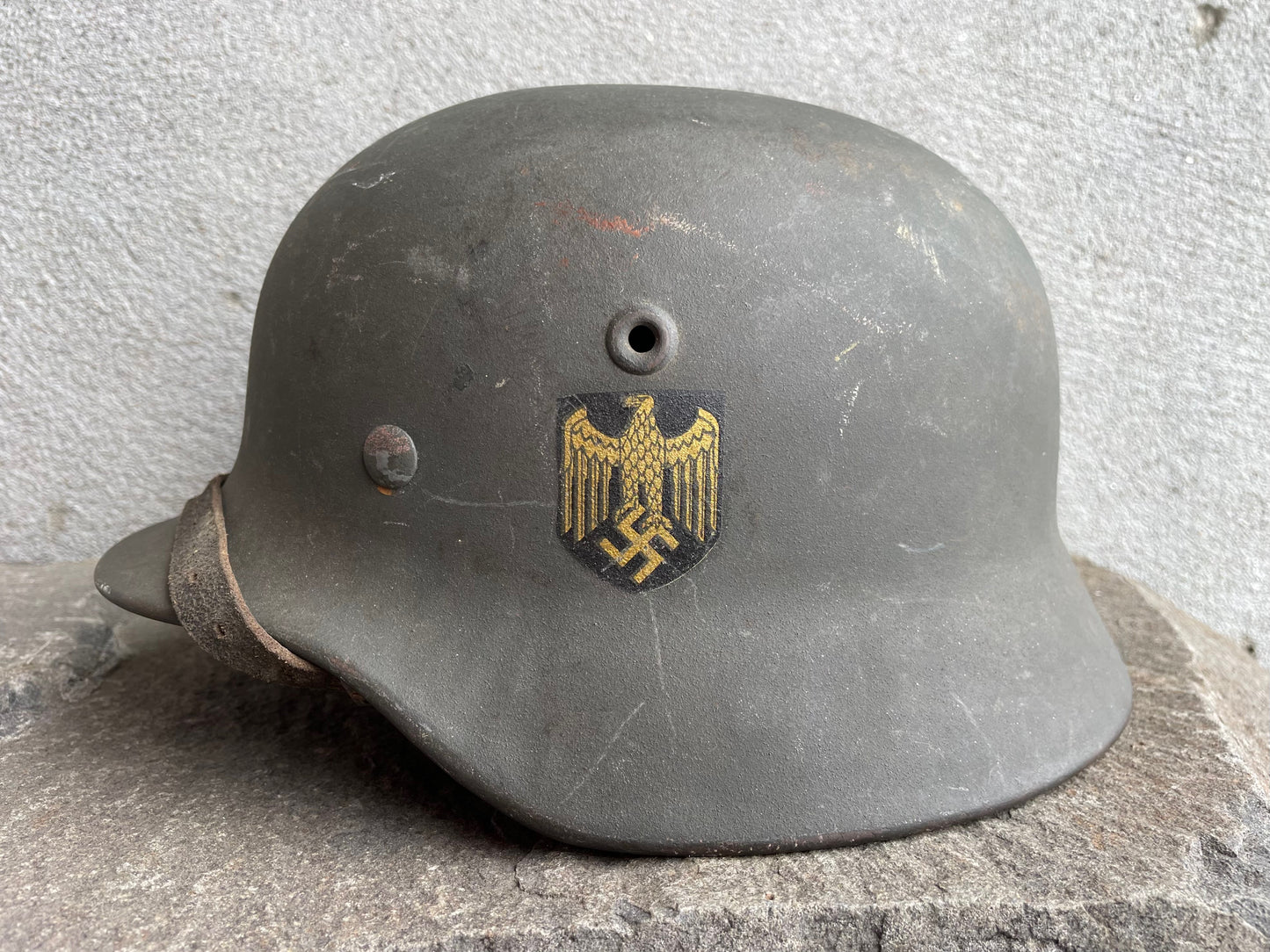 Rare Kriegsmarine M40 Helmet – Quist Q64, Lot DN142