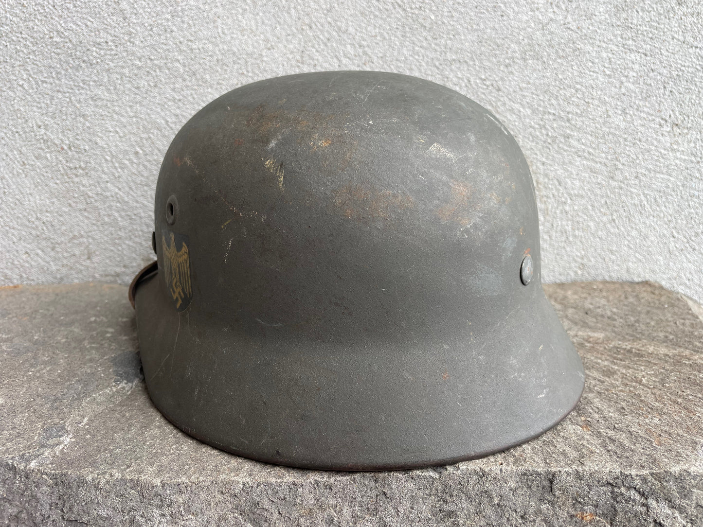 Rare Kriegsmarine M40 Helmet – Quist Q64, Lot DN142