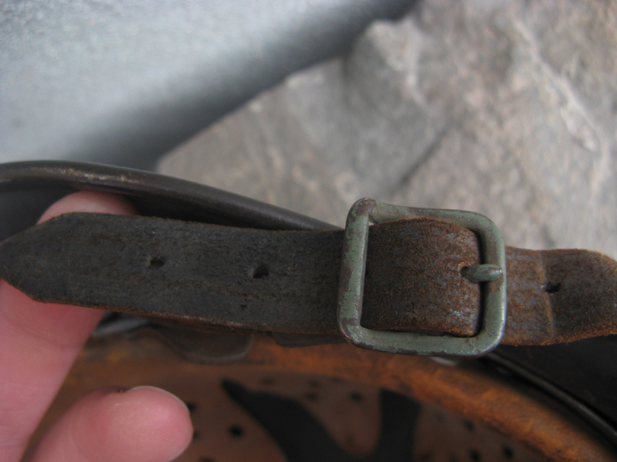 WWII German Luftwaffe M40 Helmet – Transitional 1940, Size 68, One-Look Camo