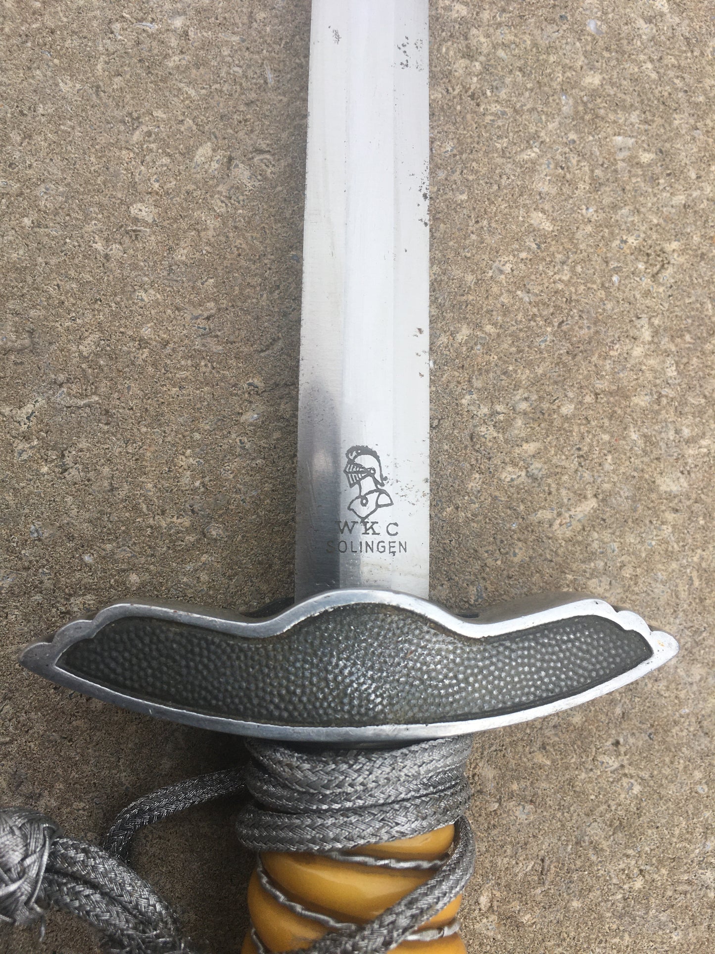 WW2 Luftwaffe Officer’s Dagger – WKC Solingen with Hanger & Portepee