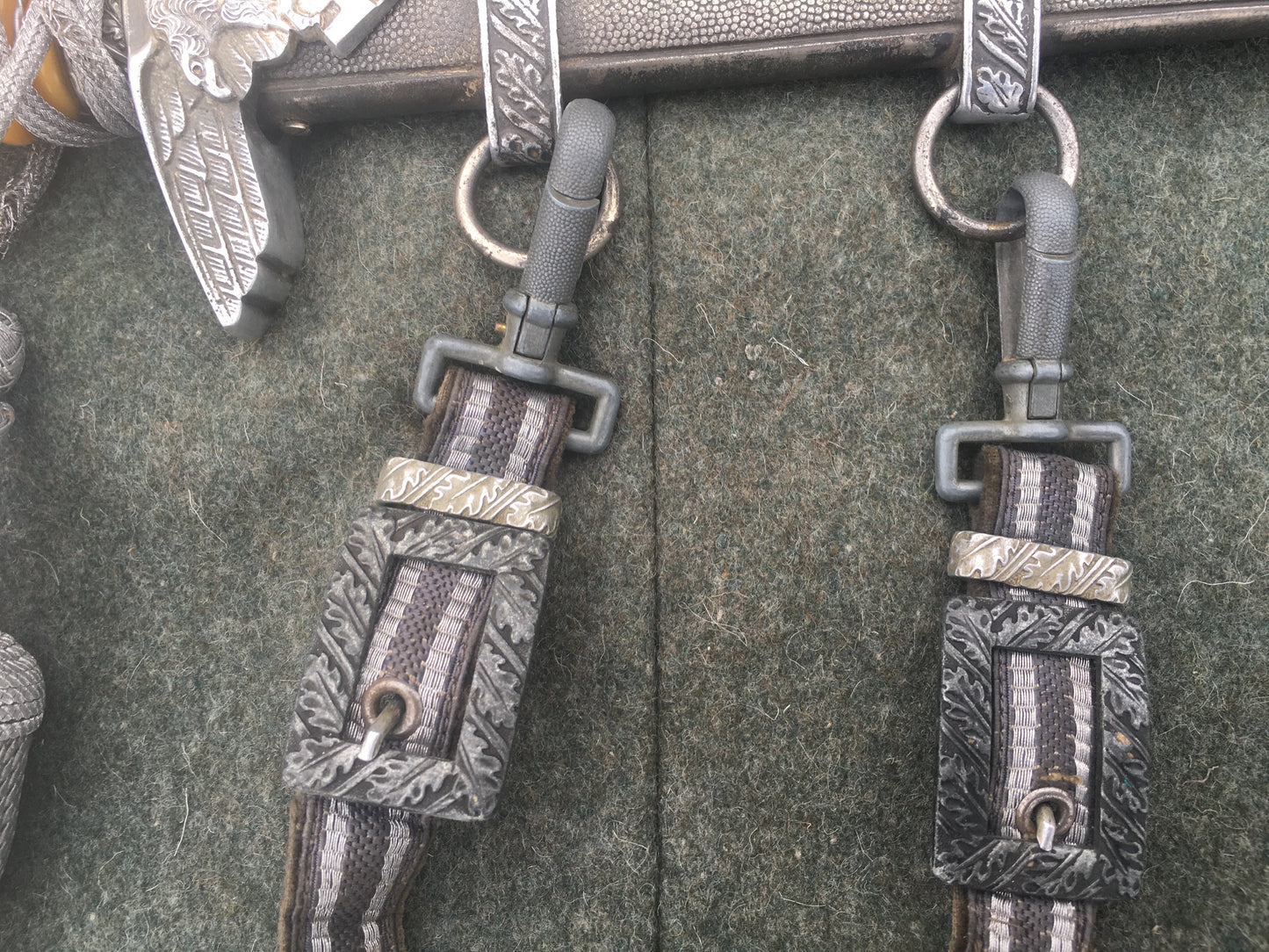 WW2 Luftwaffe Officer’s Dagger – WKC Solingen with Hanger & Portepee