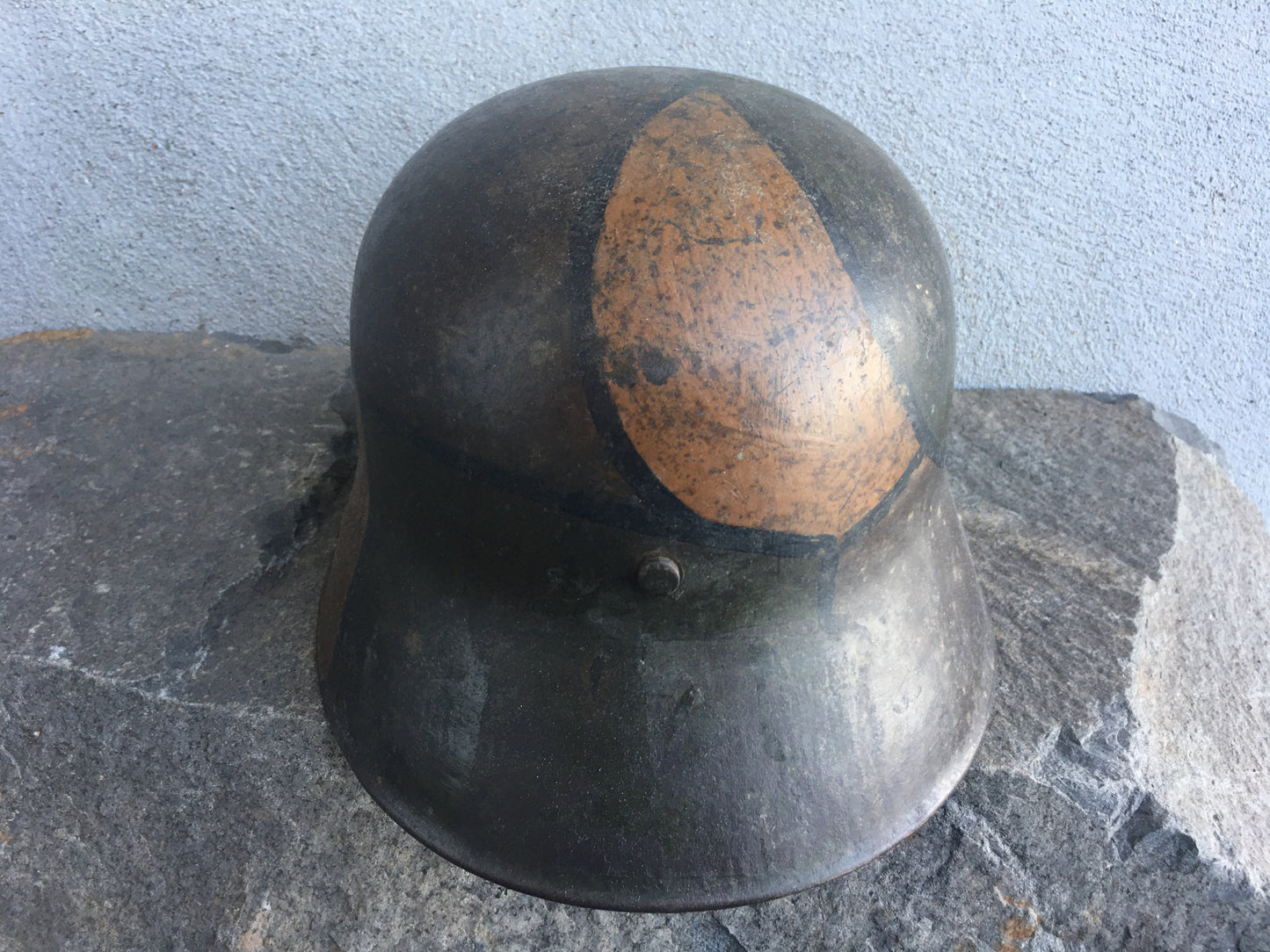 WW1 German M16 Camo Painted Helmet – Original & Untouched