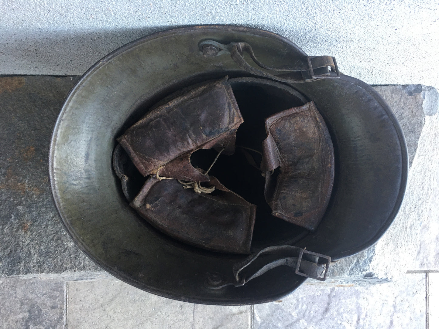 WW1 German M16 Camo Painted Helmet – Original & Untouched