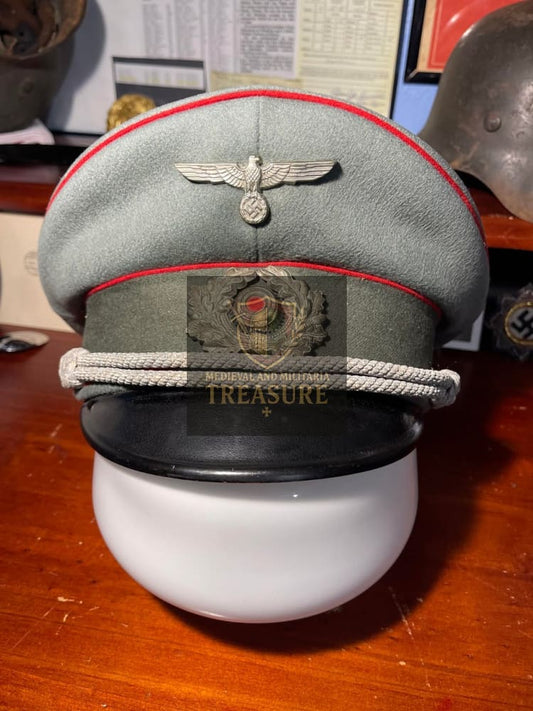 Heer Artillery Visor Cap – Early Mint Example with Silvered Nickel Insignia