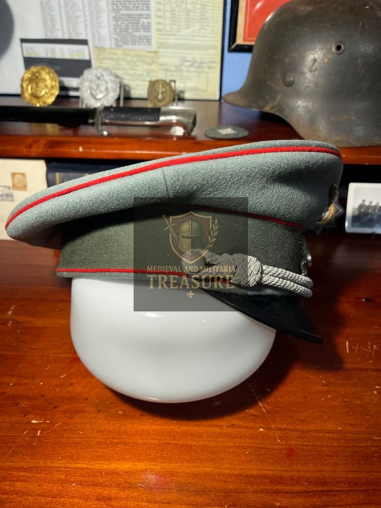 Heer Artillery Visor Cap – Early Mint Example with Silvered Nickel Insignia
